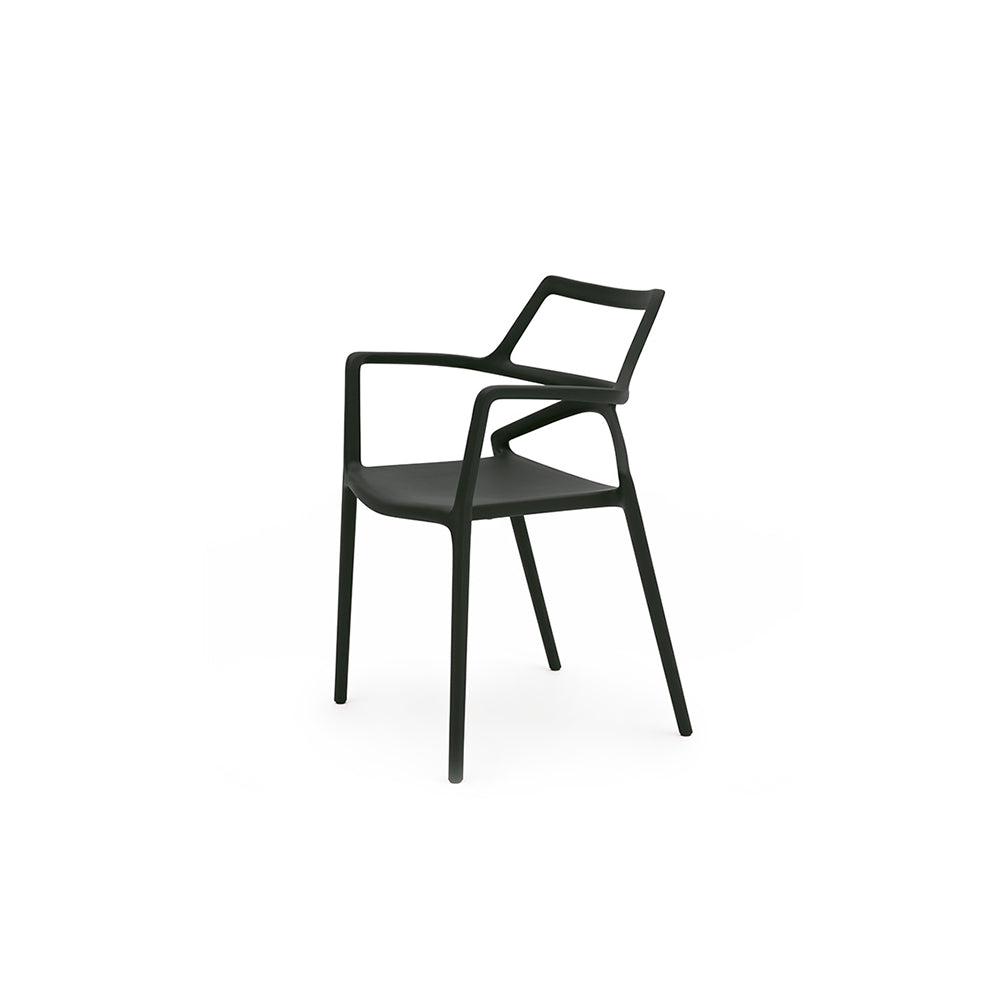 Delta Chair with Armrests