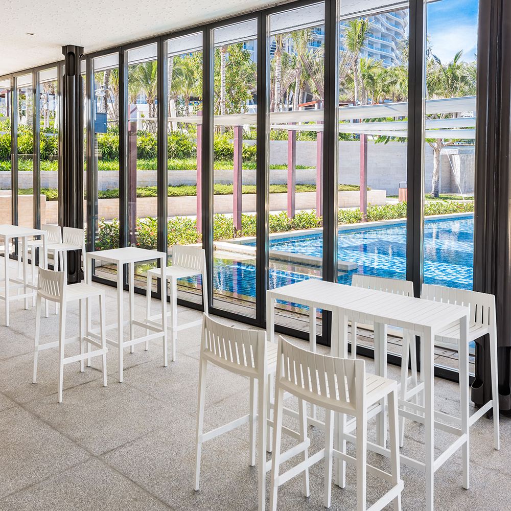 Spritz Bar Table