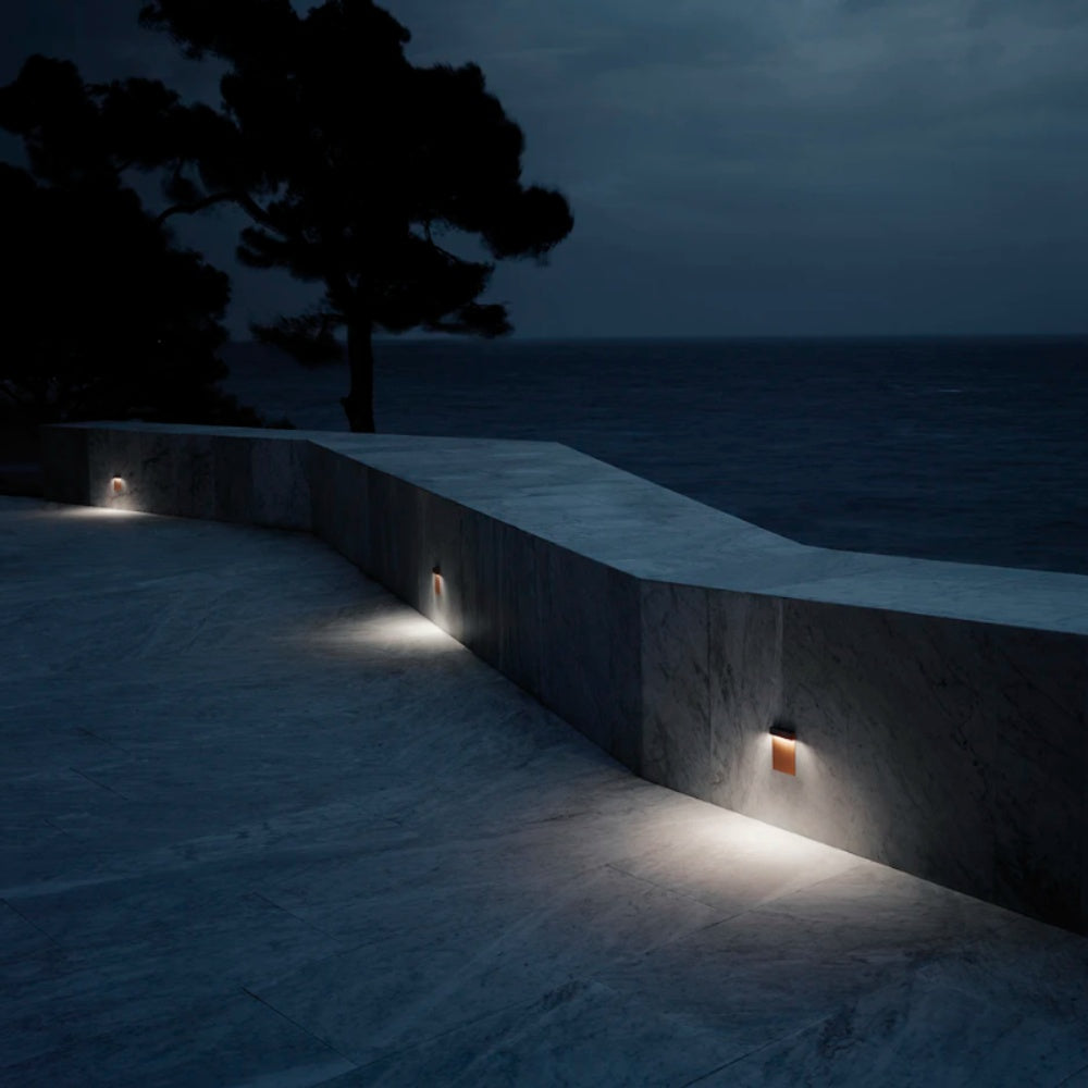 Real Matter Wall Lamp - Bronze