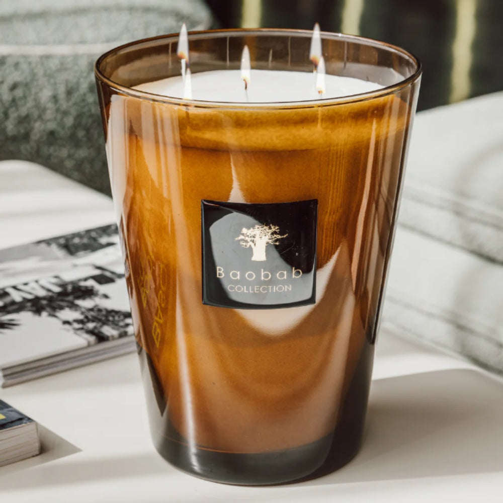 Les Prestigieuses Cuir de Russie Candle - Max 16