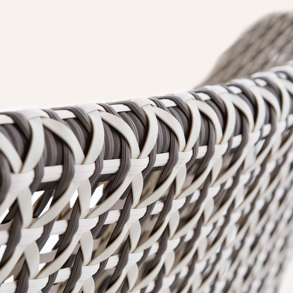 Mbrace Alu Club Chair - Pepper
