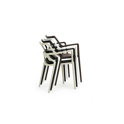 Delta Chair with Armrests
