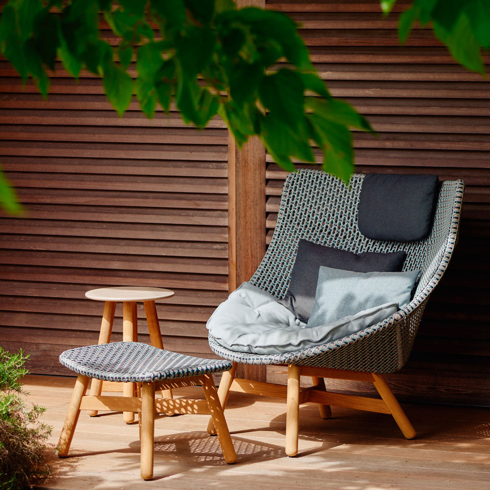Mbrace Lounge Chair with Teak Base - Pepper